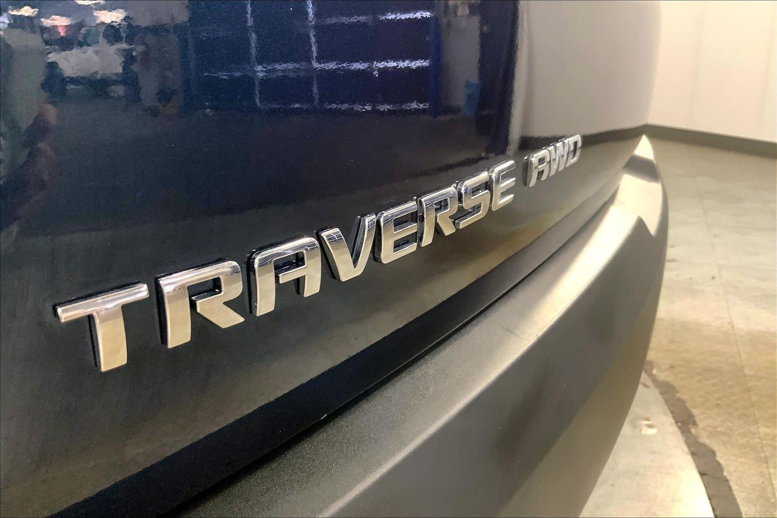 2023 Chevrolet Traverse LT Cloth