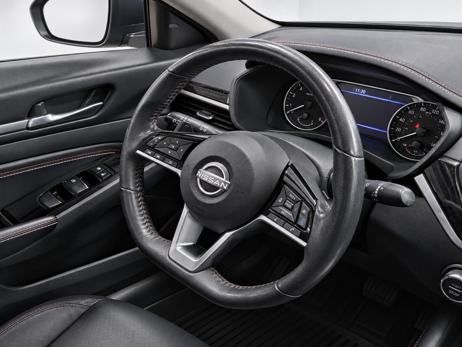 2023 Nissan Altima 2.0 SR