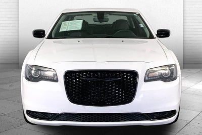 2023 Chrysler 300 Touring