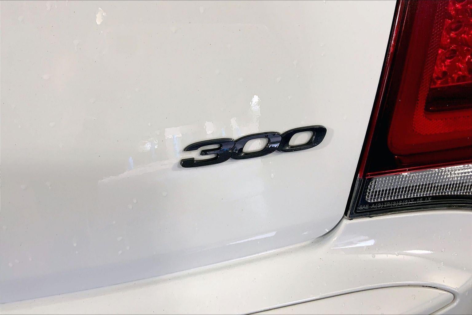 2023 Chrysler 300 Touring