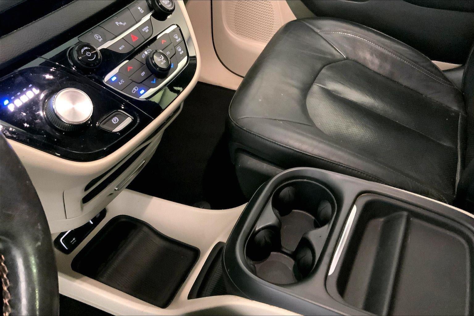 2020 Chrysler Pacifica Touring L