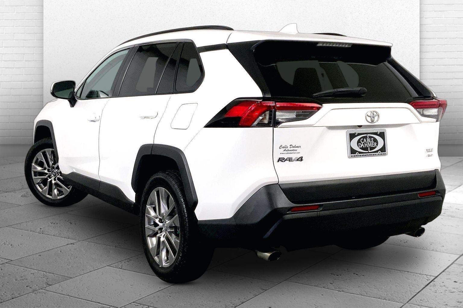 2019 Toyota RAV4 XLE Premium