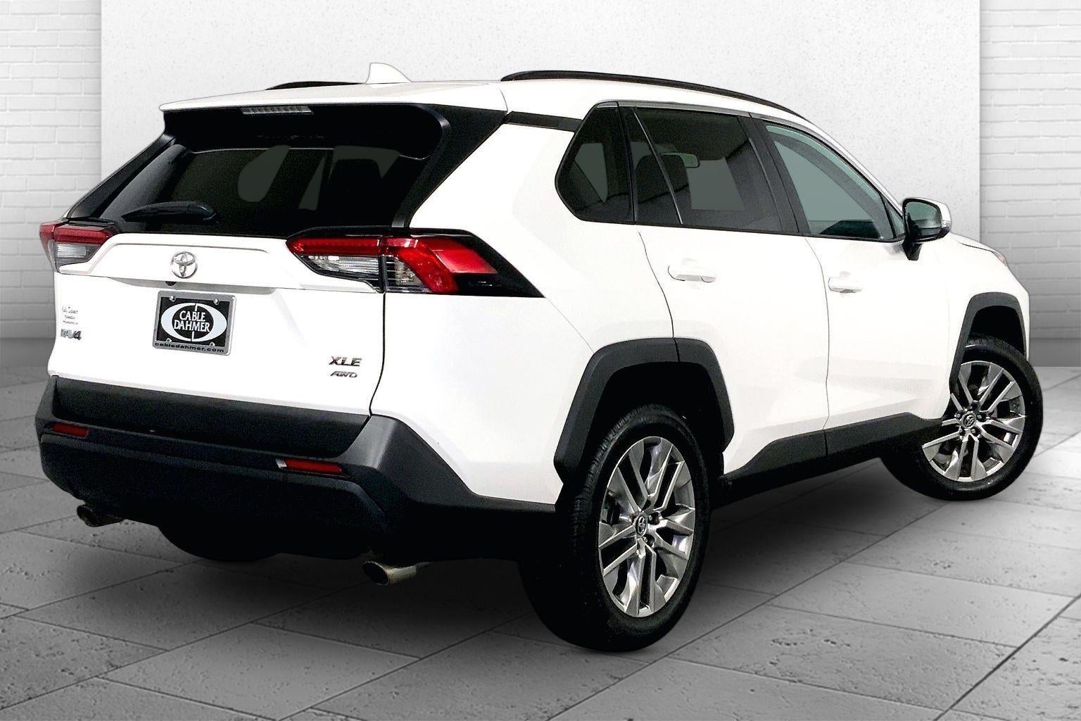 2019 Toyota RAV4 XLE Premium
