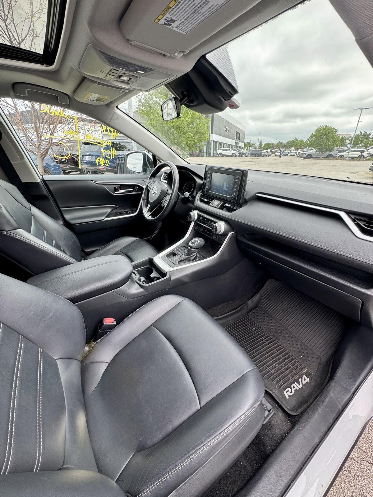 2019 Toyota RAV4 XLE Premium
