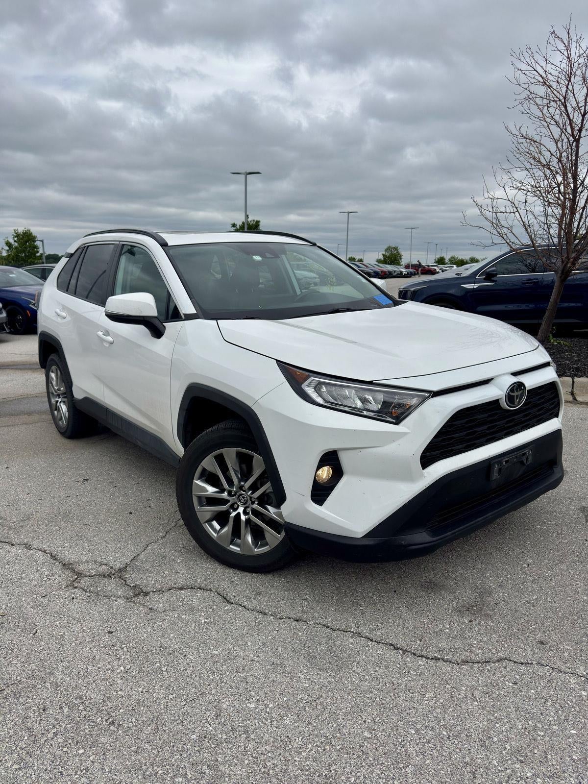 2019 Toyota RAV4 XLE Premium