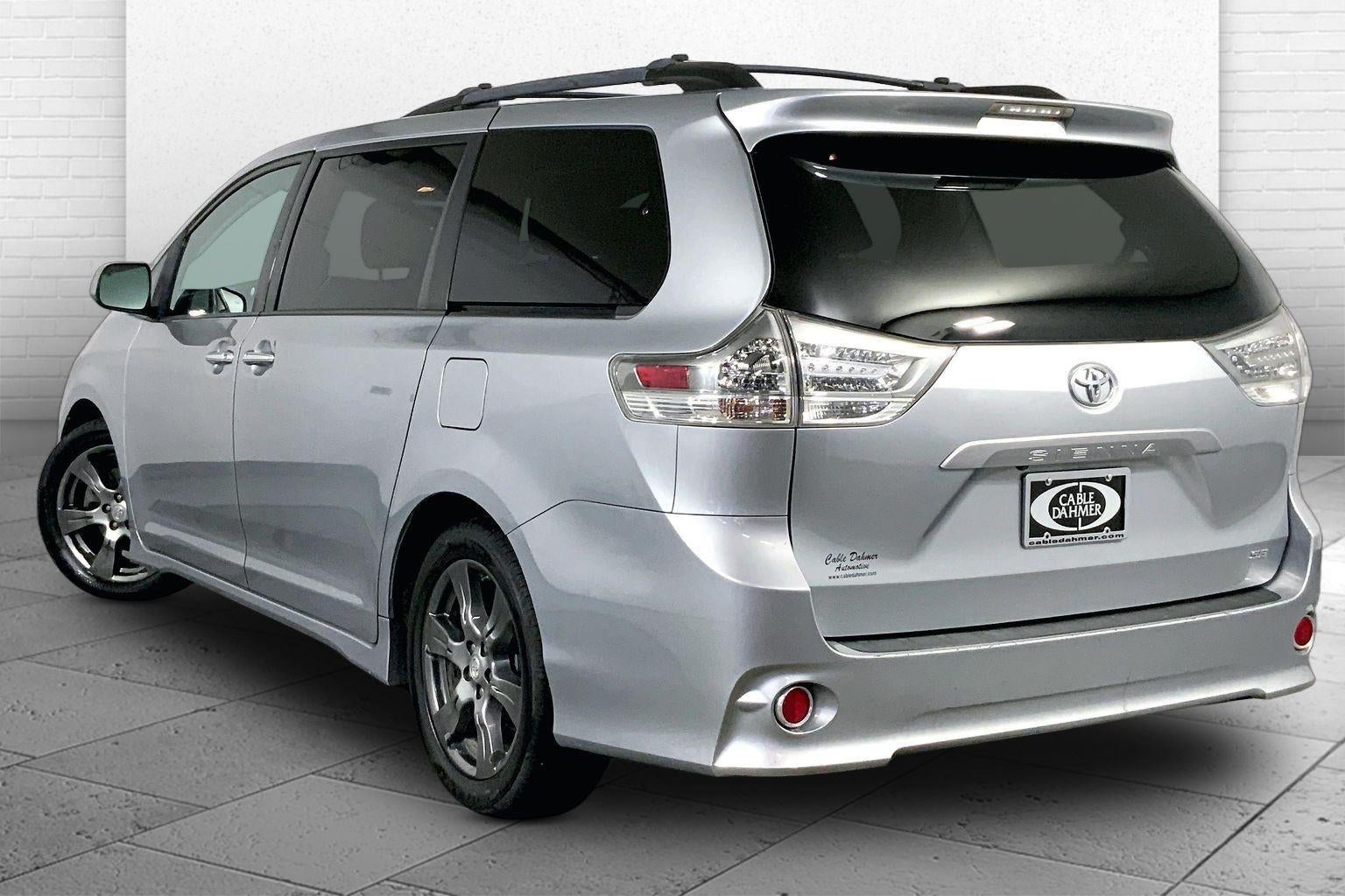 2017 Toyota Sienna SE