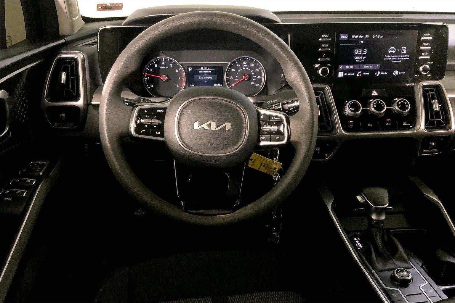 2023 Kia Sorento LX