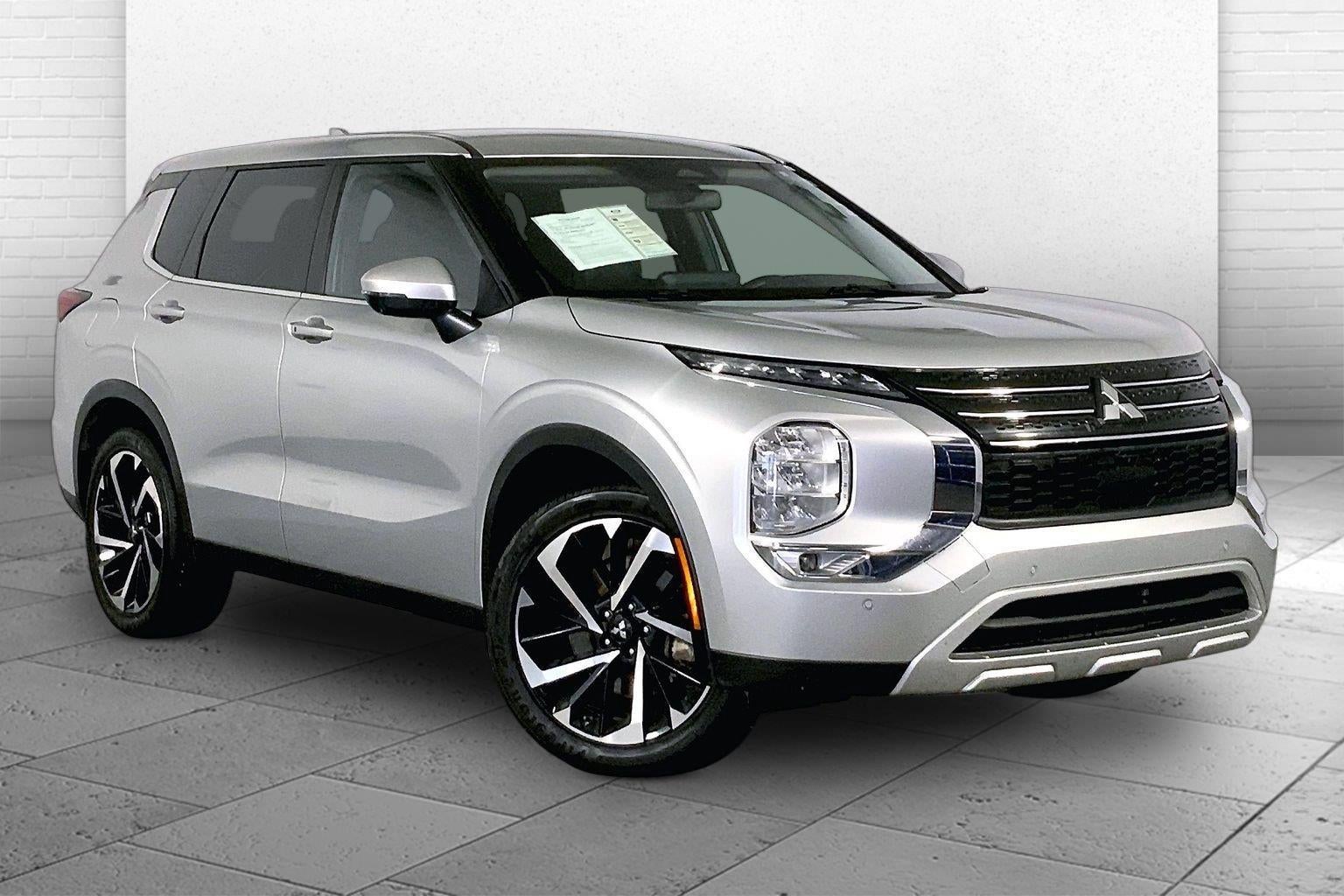2024 Mitsubishi Outlander SE Black Edition