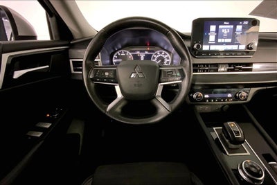 2024 Mitsubishi Outlander SE Black Edition