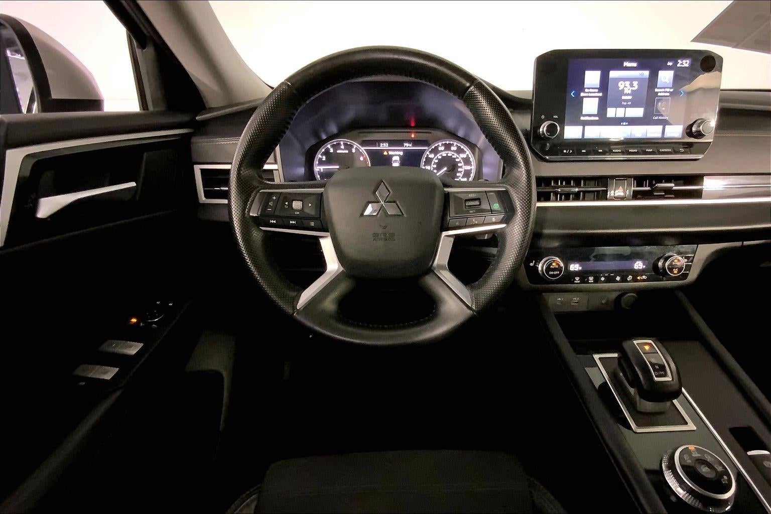 2024 Mitsubishi Outlander SE Black Edition