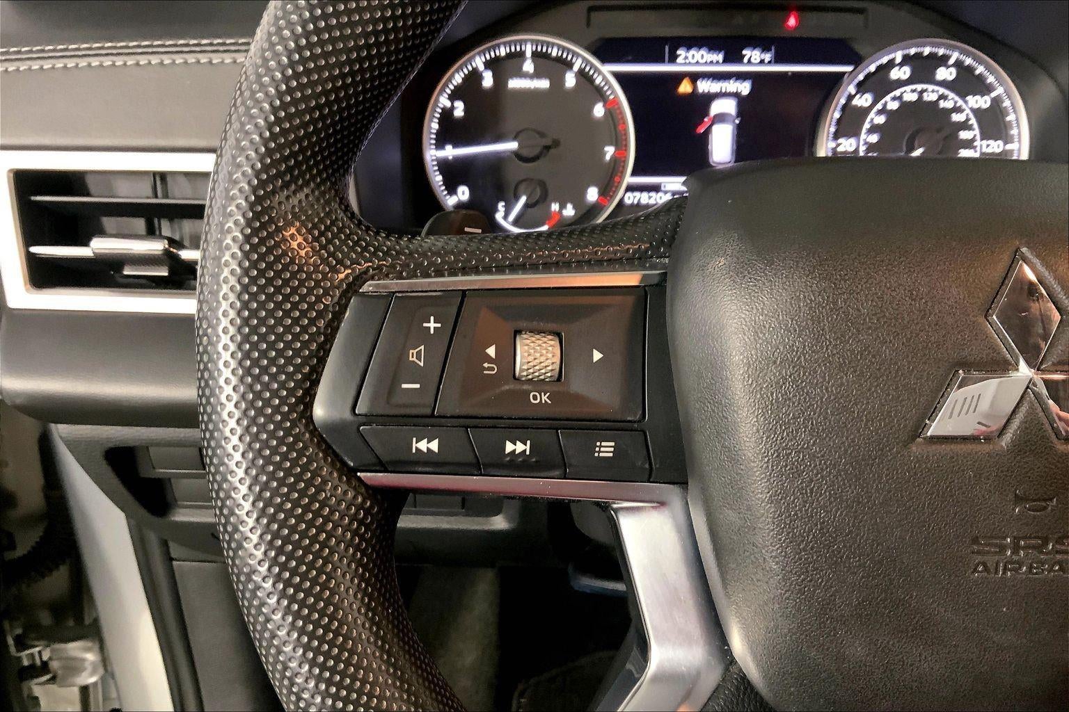 2022 Mitsubishi OUTLANDER ES