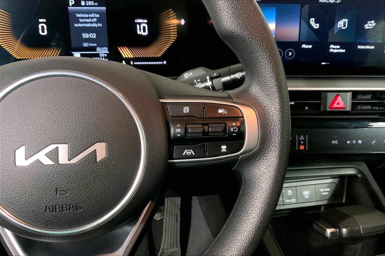2025 Kia K5 LXS