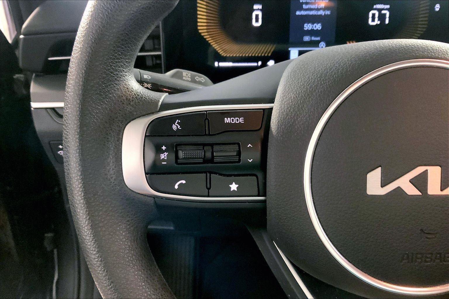 2025 Kia K5 LXS