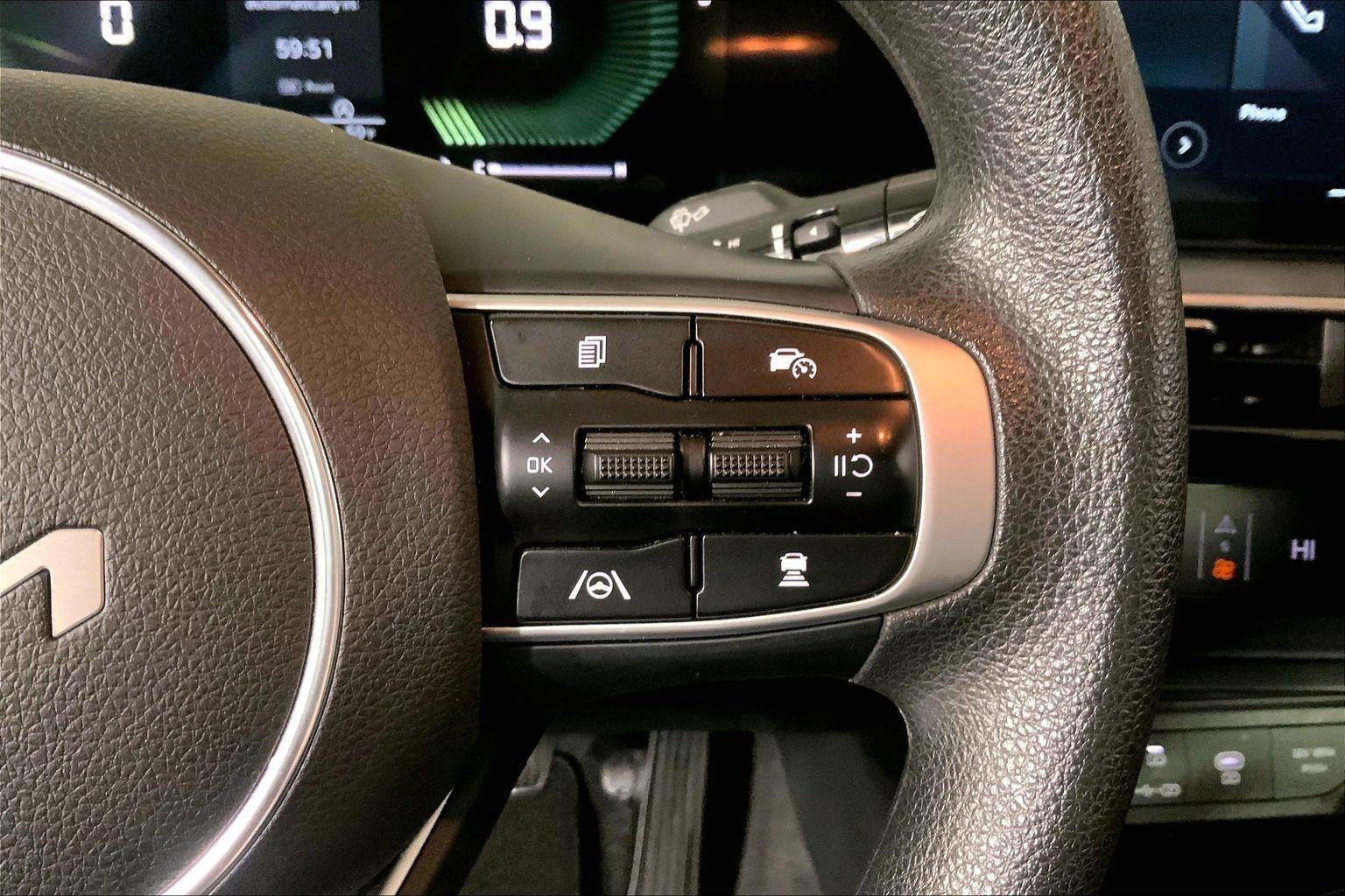 2025 Kia K5 LXS