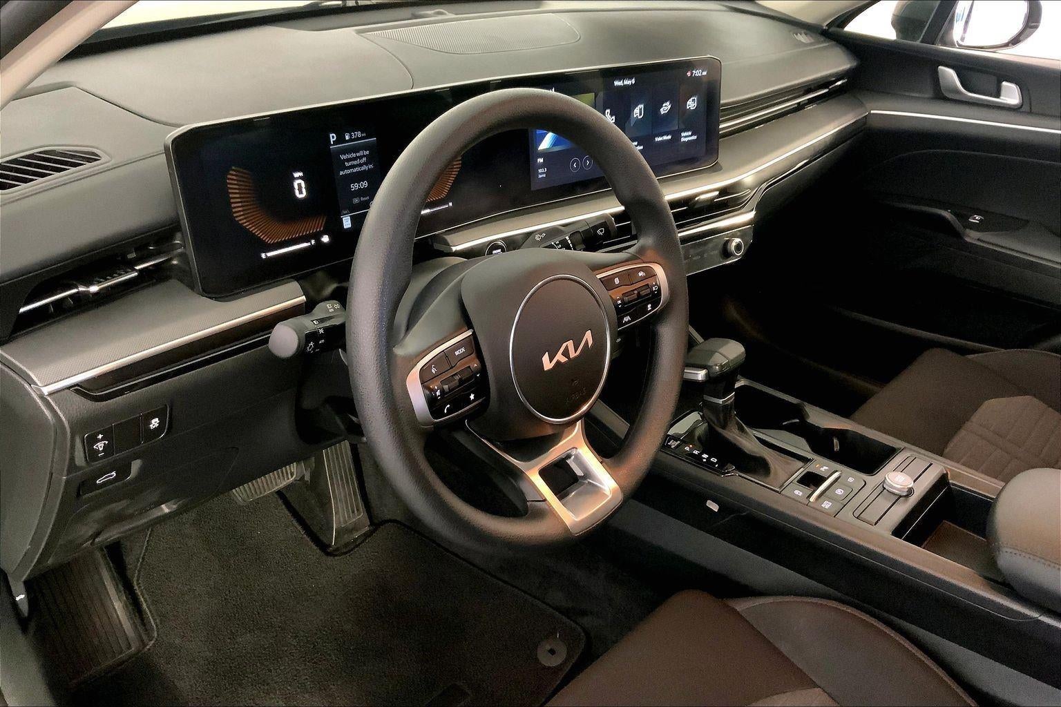 2025 Kia K5 LXS