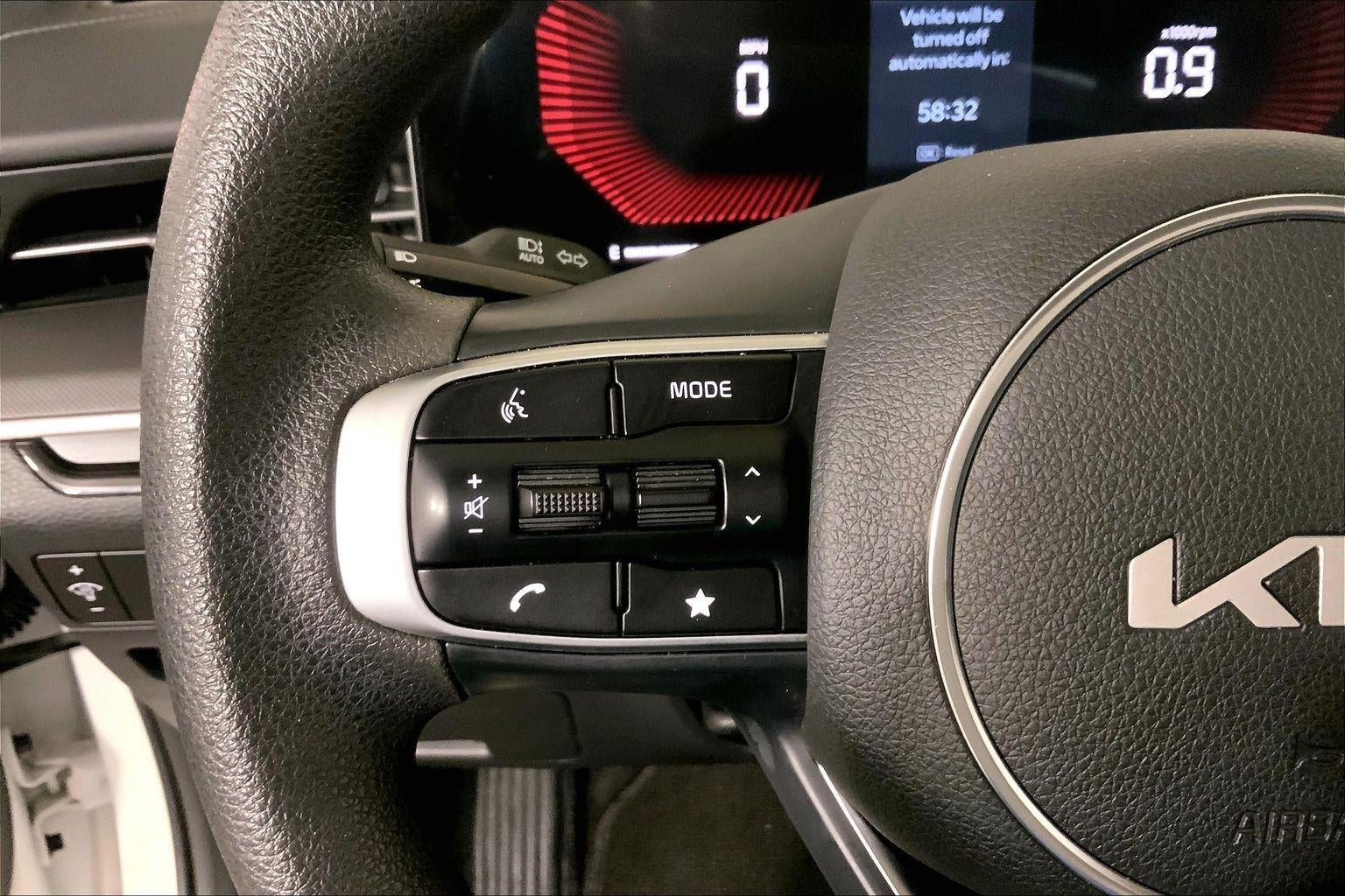 2025 Kia K5 LXS