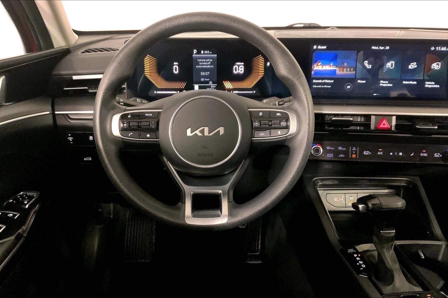 2025 Kia K5 LXS
