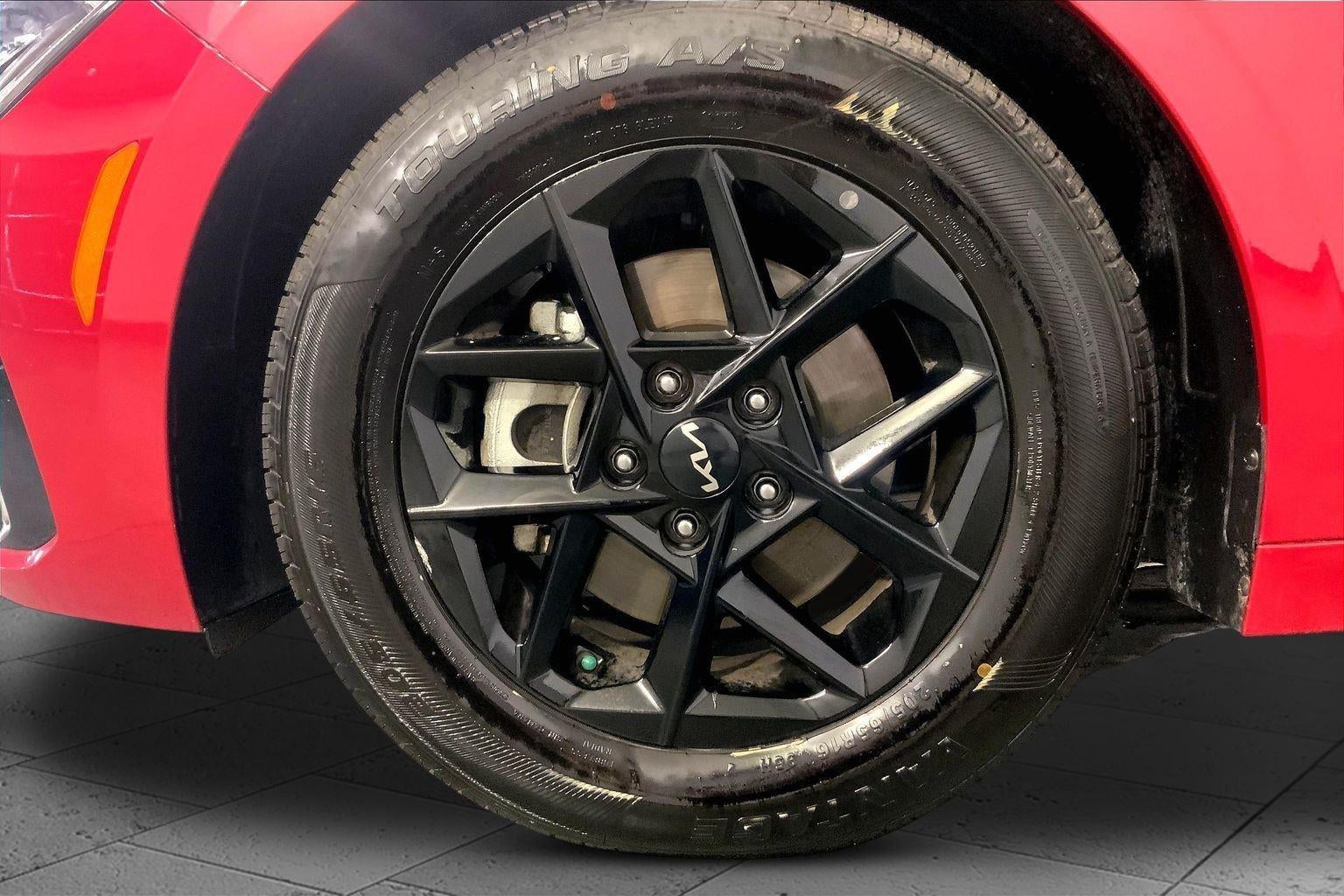 2025 Kia K5 LXS