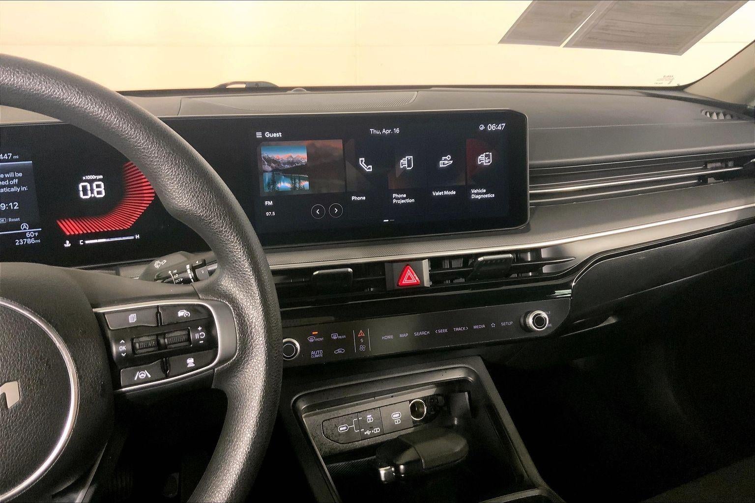 2025 Kia K5 LXS