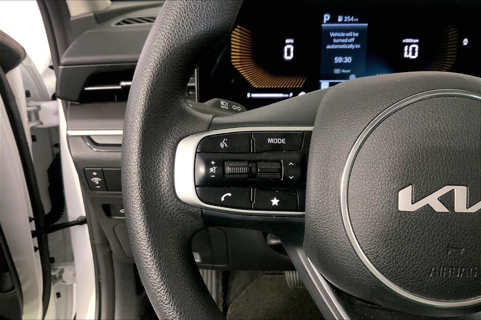 2025 Kia K5 LXS