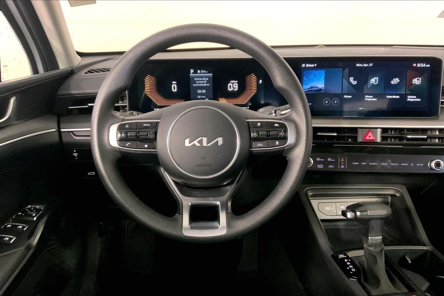 2025 Kia K5 LXS