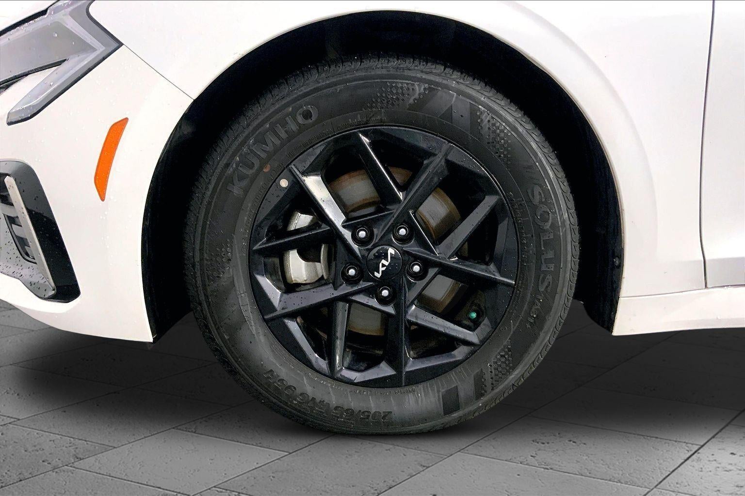 2025 Kia K5 LXS