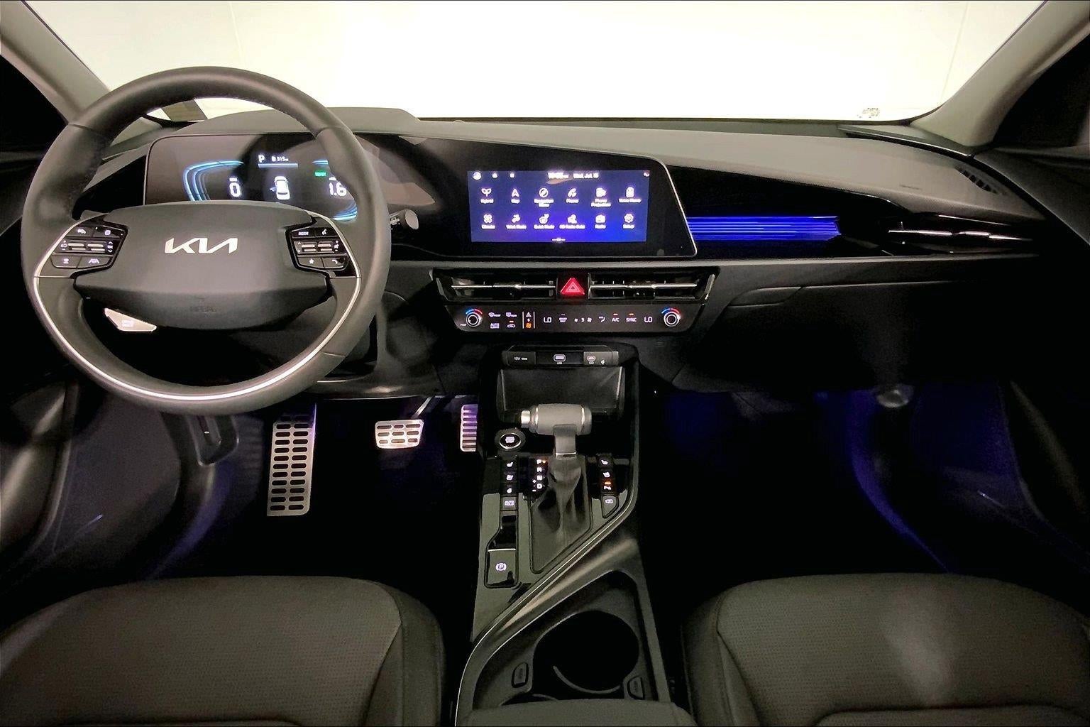 2025 Kia Niro SX Touring