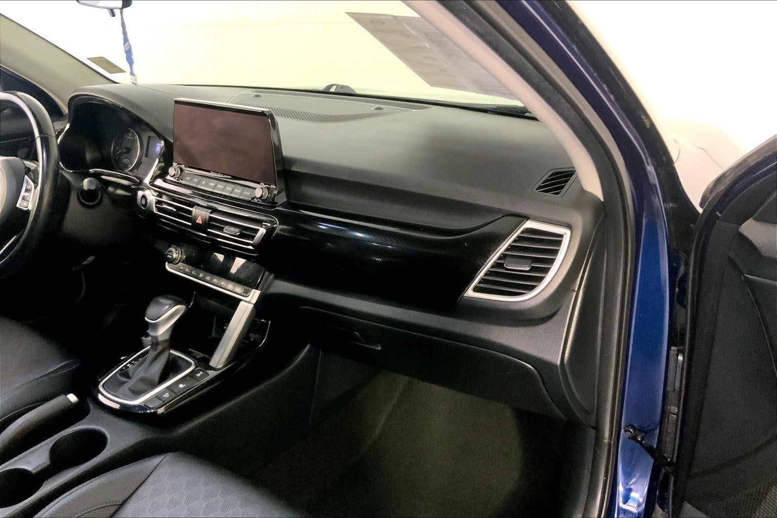2023 Kia Seltos EX