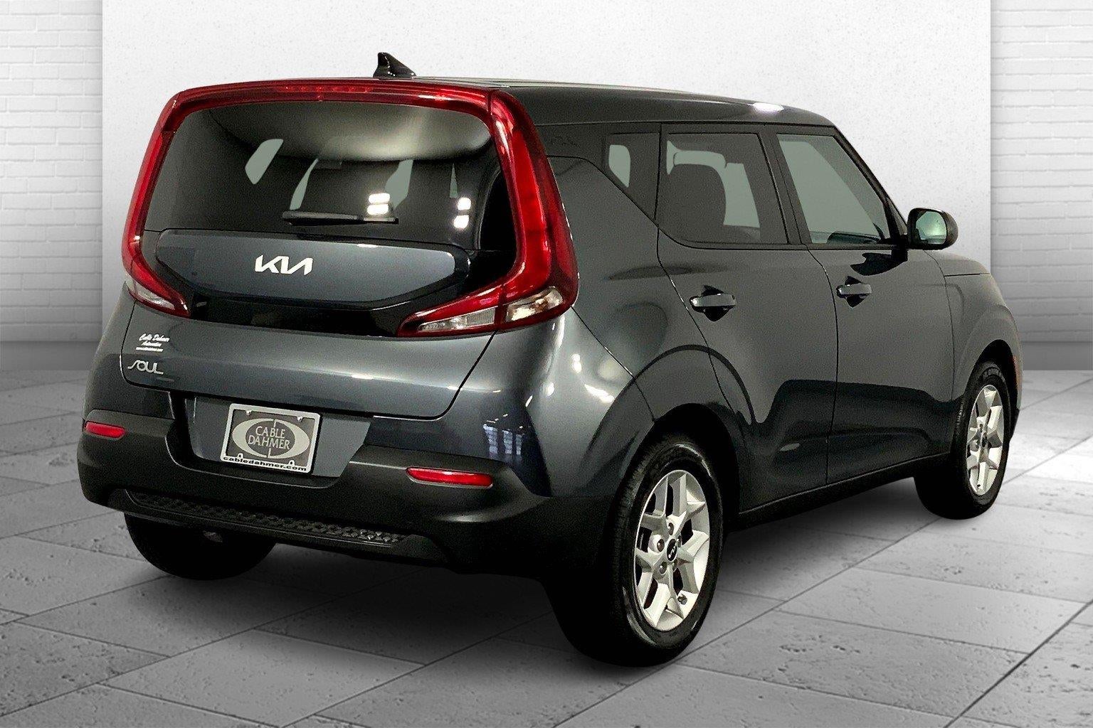 2022 Kia SOUL LX