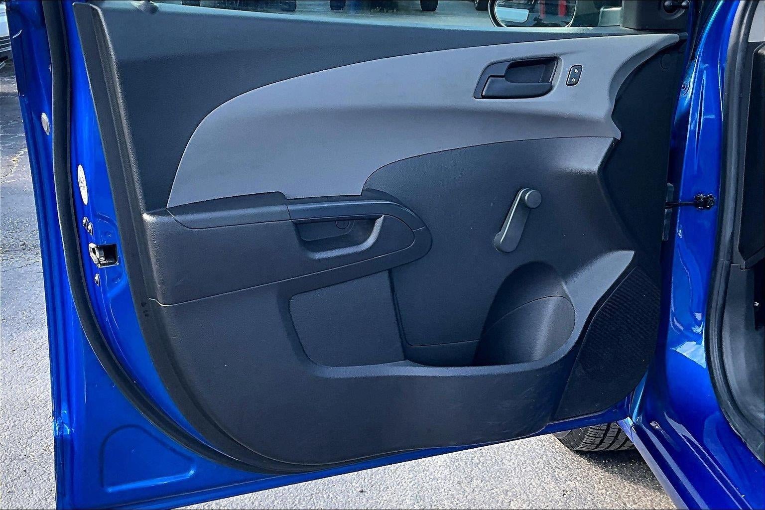 2017 Chevrolet Sonic LS