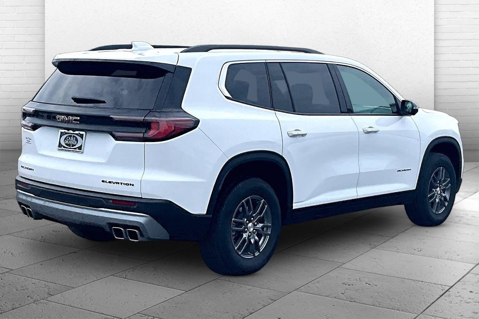2025 GMC Acadia Elevation