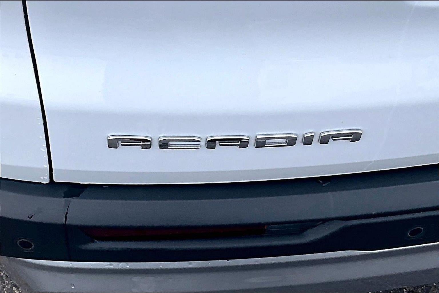 2025 GMC Acadia Elevation