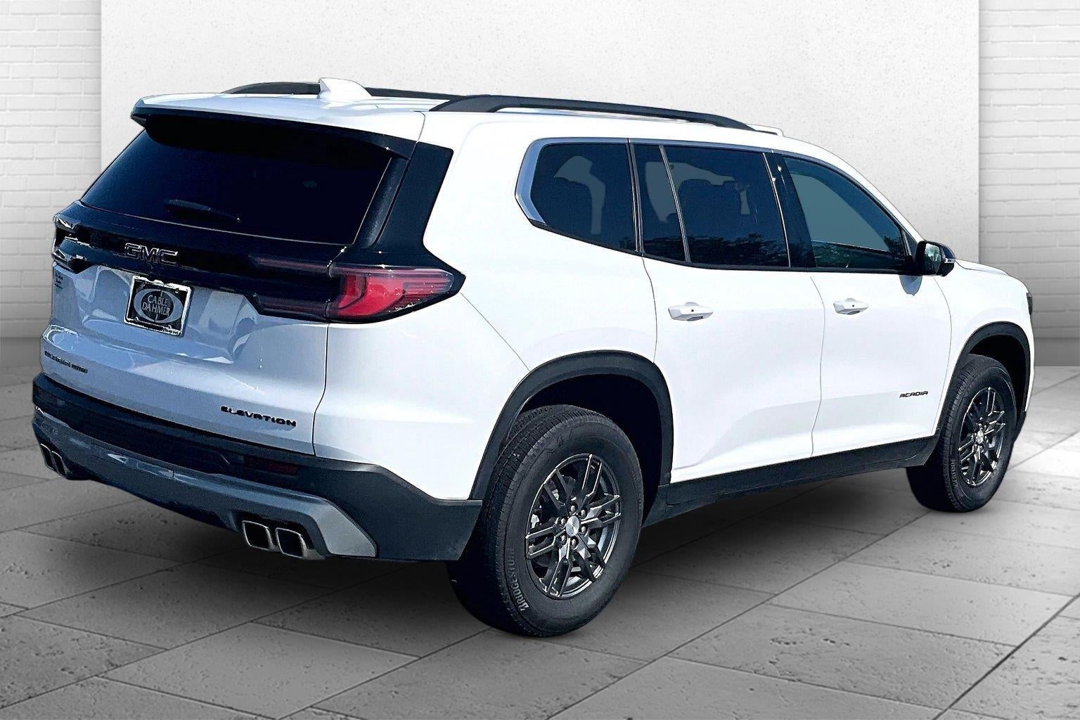 2025 GMC Acadia Elevation