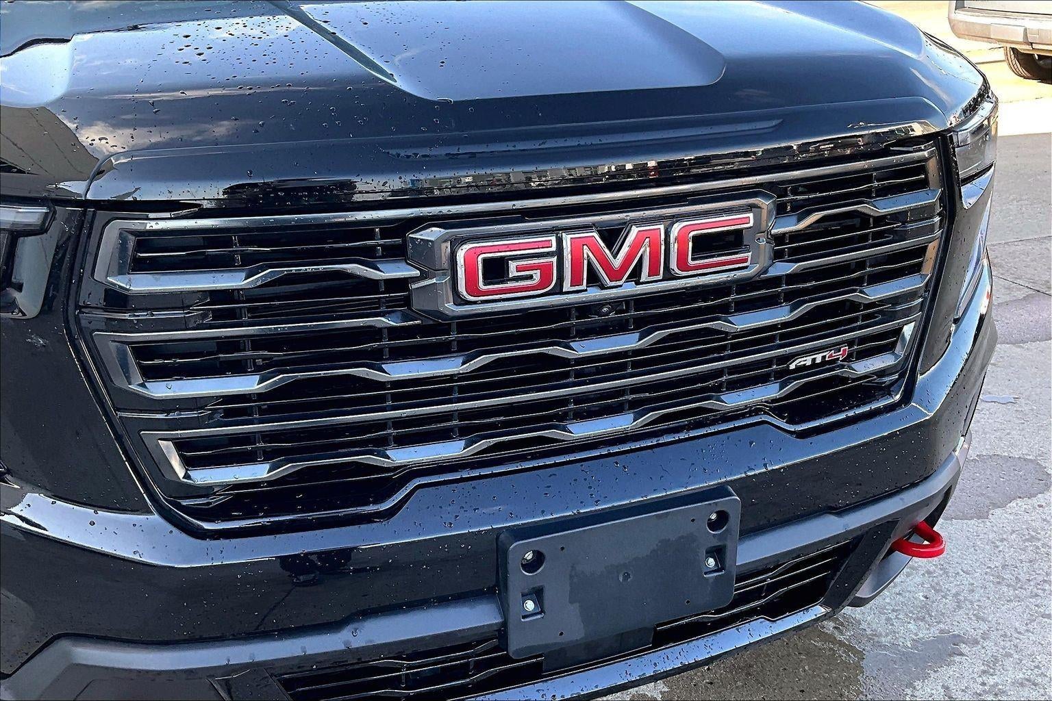 2024 GMC Acadia AT4