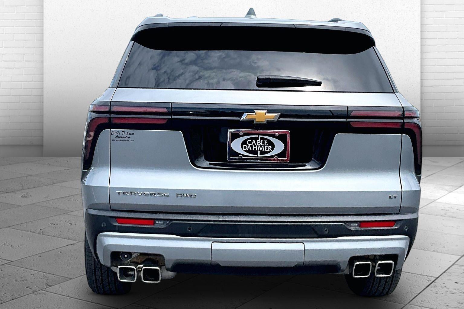 2024 Chevrolet Traverse LT