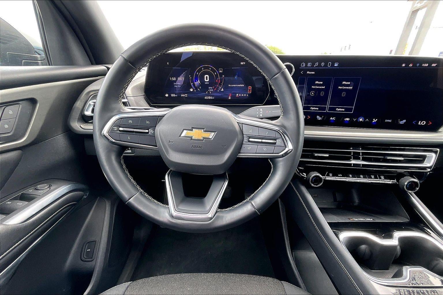 2024 Chevrolet Traverse LT