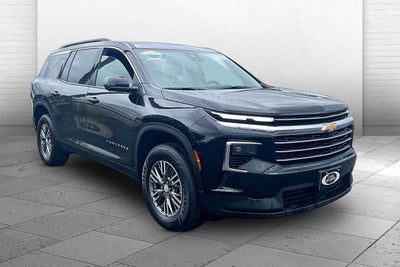2024 Chevrolet Traverse LT