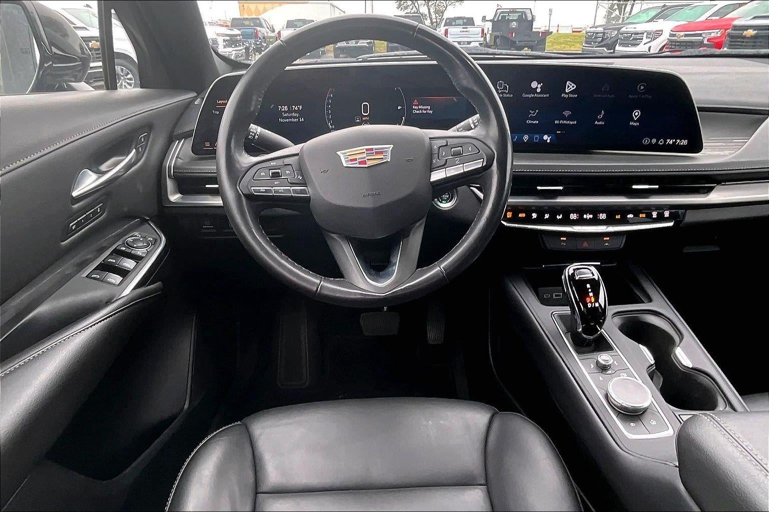 2024 Cadillac XT4 Premium Luxury