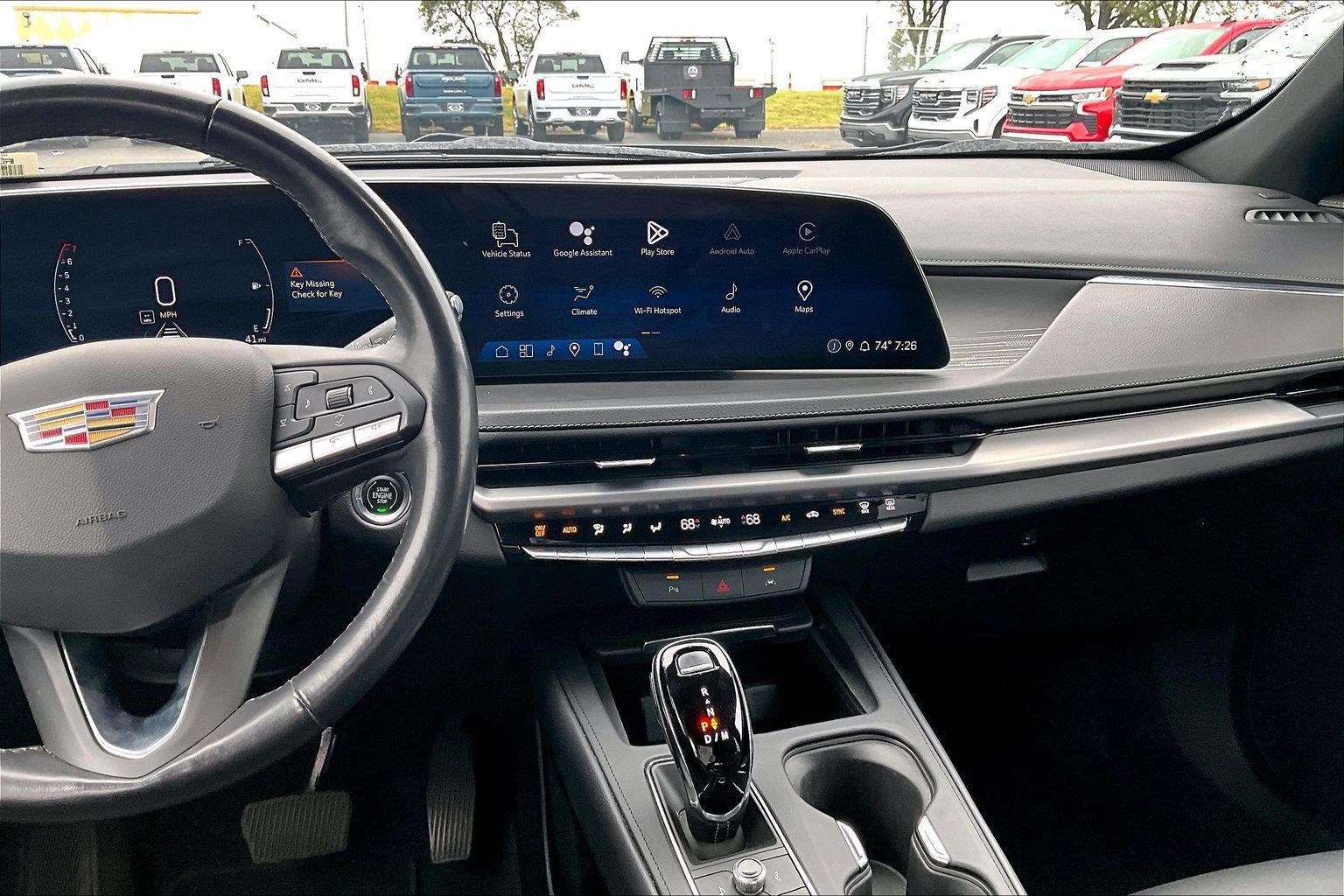 2024 Cadillac XT4 Premium Luxury