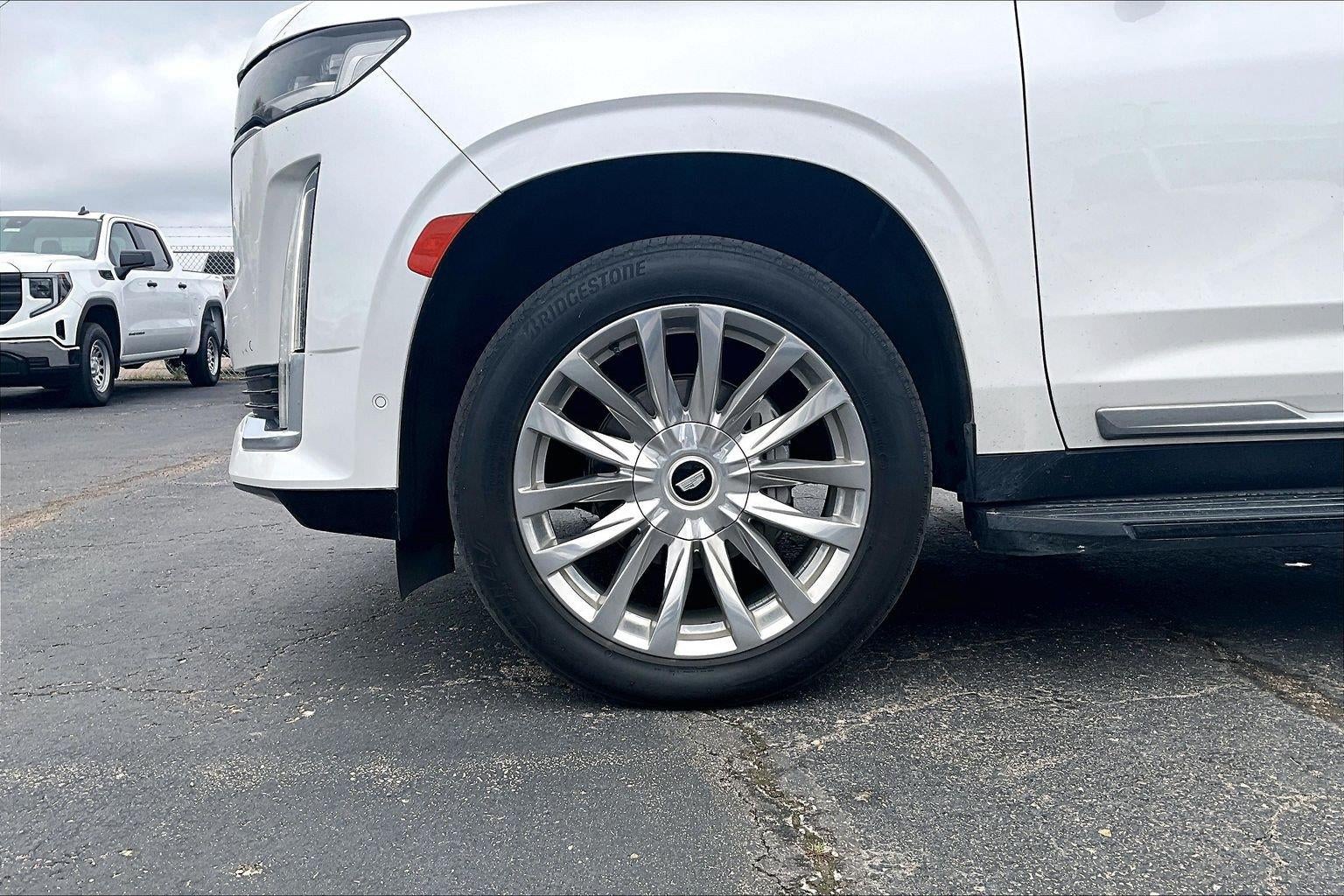 Used 2021 Cadillac Escalade Premium Luxury with VIN 1GYS4BKL3MR249260 for sale in Kansas City