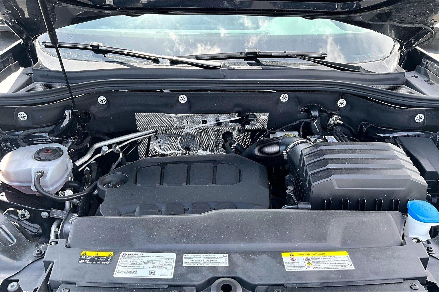 2025 Volkswagen Atlas 2.0T SE w/Technology
