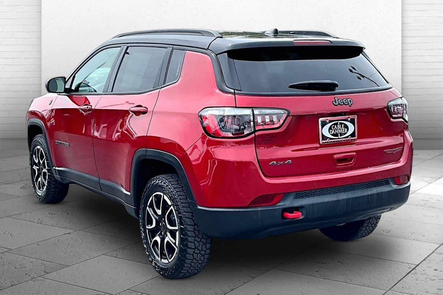 2025 Jeep Compass Trailhawk - Photo 11
