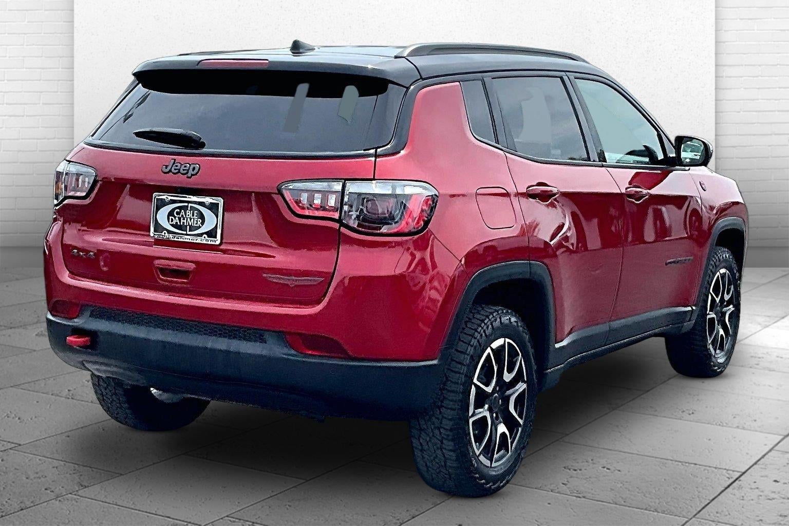 2025 Jeep Compass Trailhawk - Photo 14