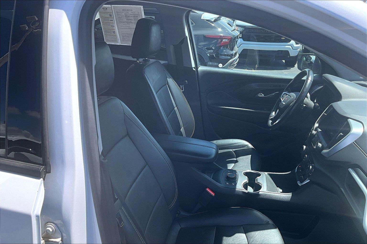 2022 GMC Terrain SLT