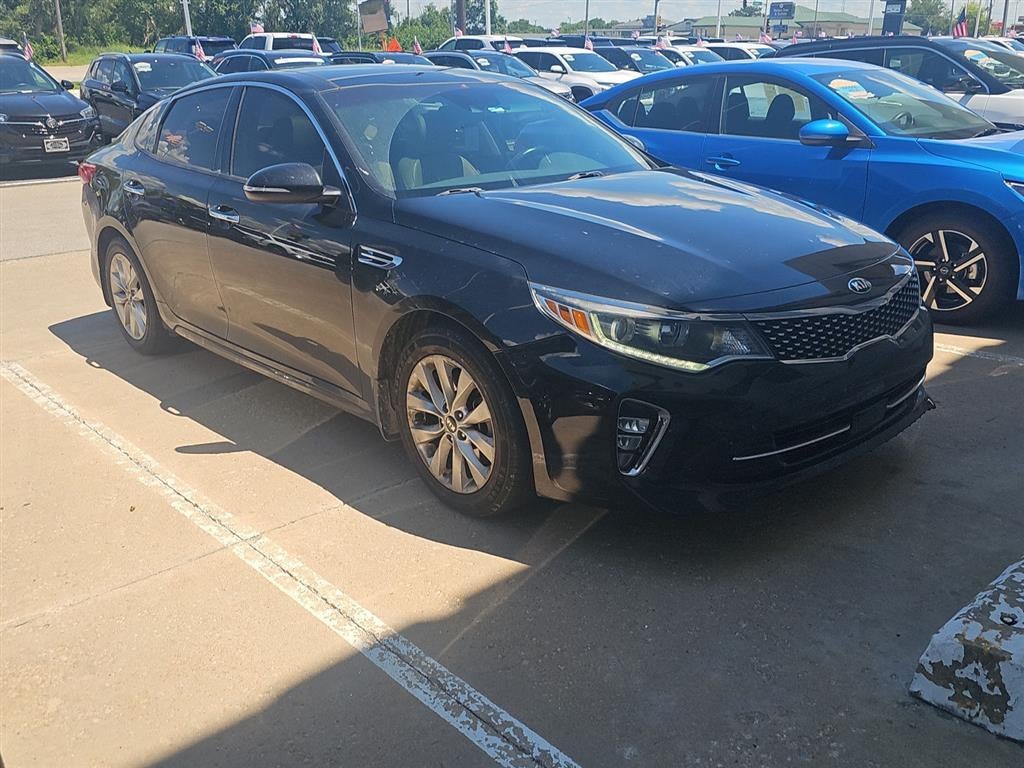 Used 2018 Kia Optima EX with VIN 5XXGU4L30JG202708 for sale in Kansas City