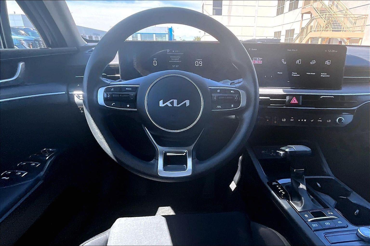 2025 Kia K5 LXS