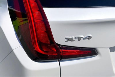 2023 Cadillac XT4 Premium Luxury