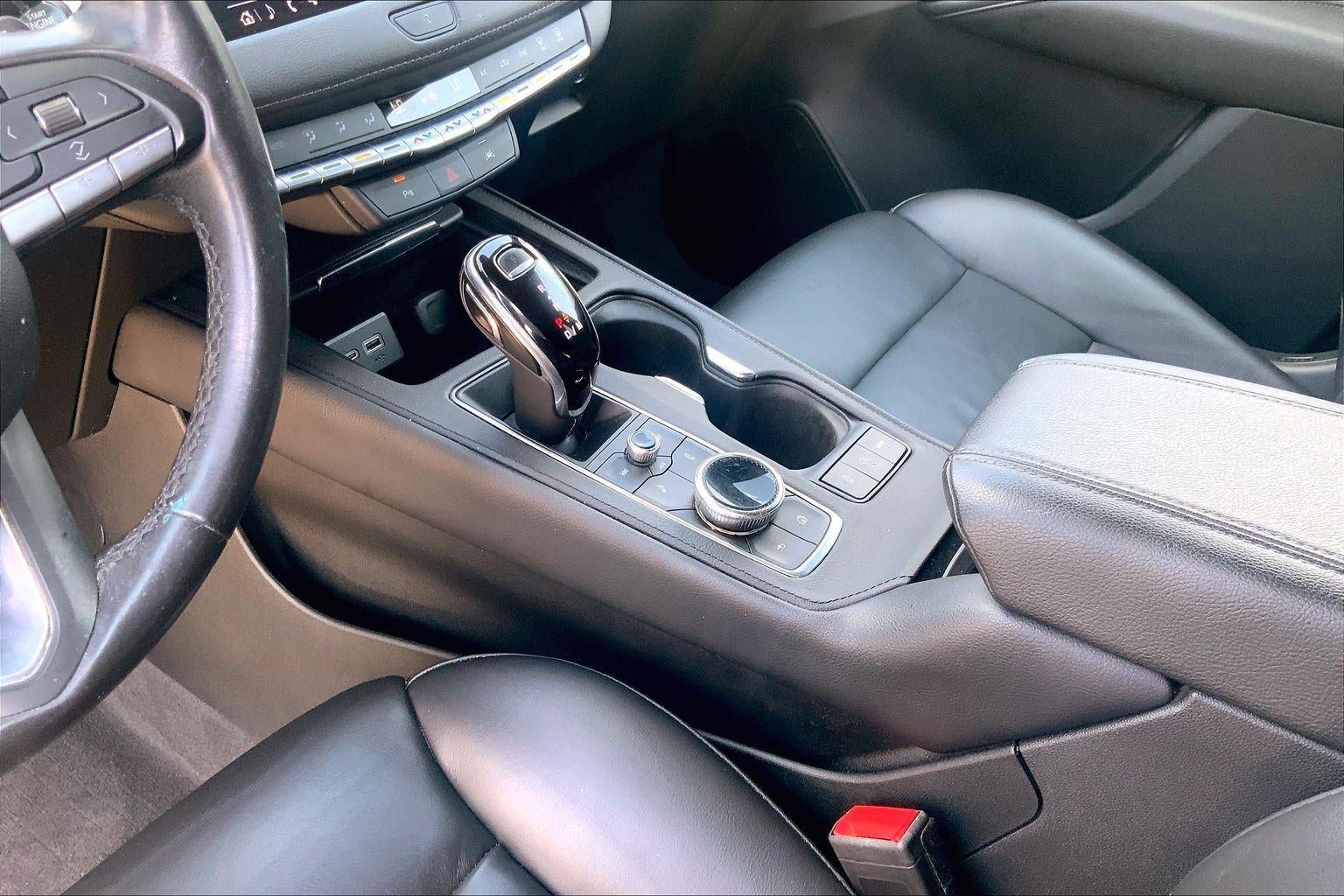2021 Cadillac XT4 AWD Premium Luxury