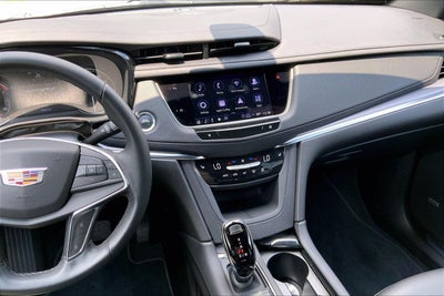 2025 Cadillac XT5 Luxury