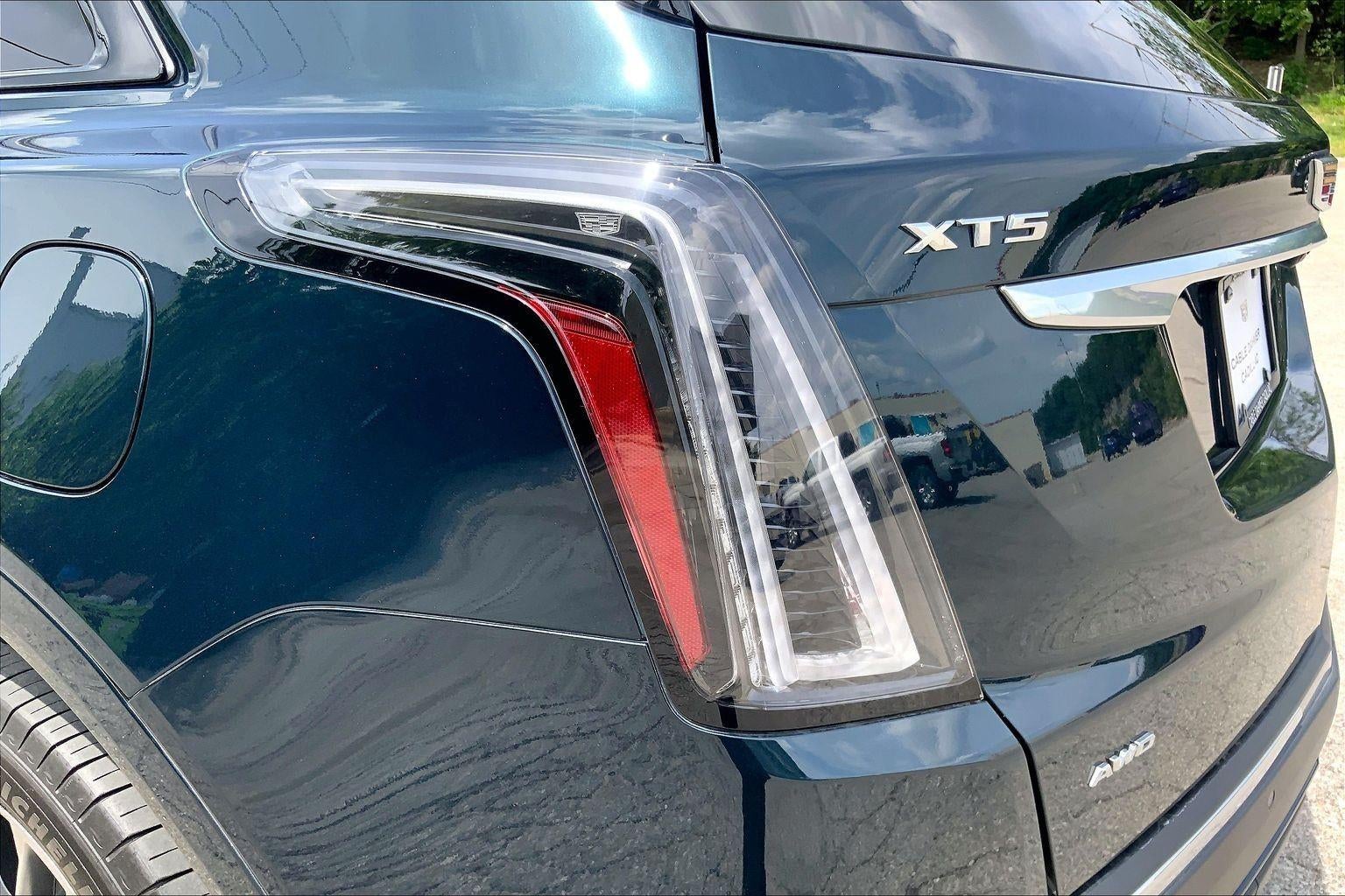 2024 Cadillac XT5 Sport